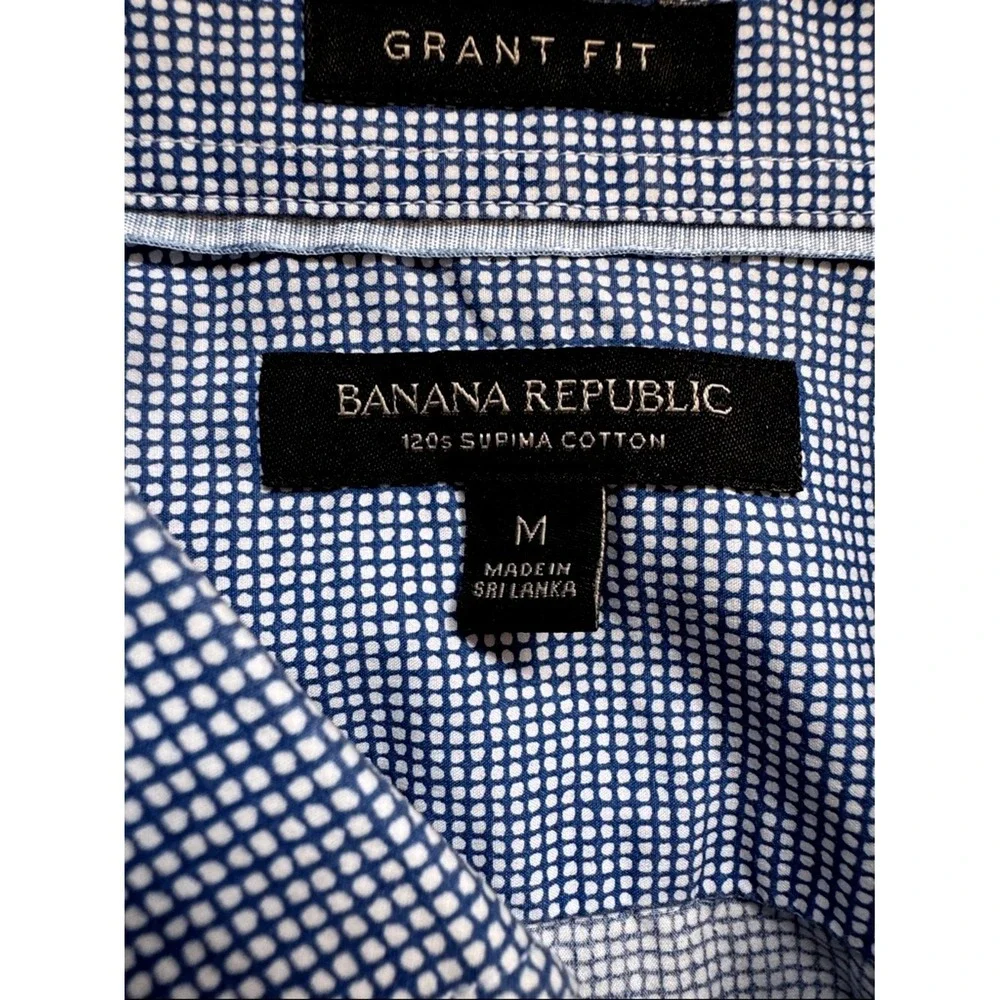 BANANA REPUBLIC.‎ Blue/White Micro-Check Dress Shirt. Long Sleeves. Size M.